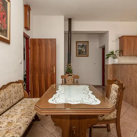 Lägenhet Three-bedroom In *